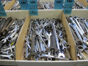 LOT TO INCLUDE WILLIAMS, PROTO, AND ARMSTRONG: MISC. COMBO WRENCHES-2377