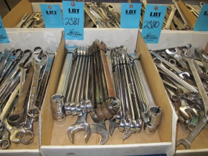 LOT TO INCLUDE WILLIAMS, PROTO, AND ARMSTRONG: MISC. COMBO WRENCHES-2381