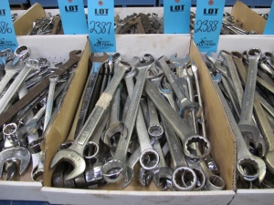 LOT TO INCLUDE WILLIAMS, PROTO, AND ARMSTRONG: MISC. COMBO WRENCHES-2387