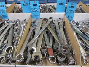 LOT TO INCLUDE WILLIAMS, PROTO, AND ARMSTRONG: MISC. COMBO WRENCHES-2388