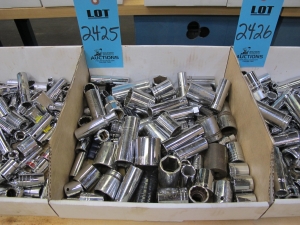 LOT TO INCLUDE WILLIAMS, PROTO, AND ARMSTRONG: 6 AND 12 POINT SOCKETS, VARYING SIZES-2425