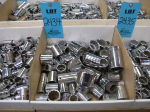 LOT TO INCLUDE WILLIAMS, PROTO, AND ARMSTRONG: 6 AND 12 POINT SOCKETS, VARYING SIZES-2434