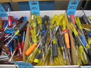 MISC. SCREWDRIVERS, VARIED SIZES-2451