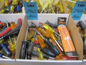 MISC. SCREWDRIVERS, VARIED SIZES-2463