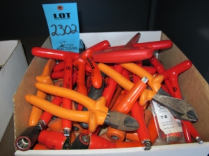 MISC. WIHA, CEMENTEX AND KNIPEX INSULATED TOOLING, SOCKETS, EXTENSIONS DYKES, PLIERS, HEX WRENCHES-2302