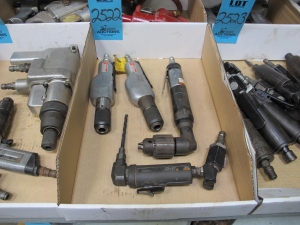 (4) PNUEMATIC DRILLS-2522