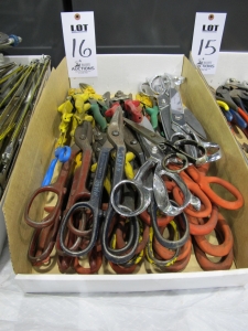 LOT ASST'D SNIPS & HAND SHEARS (T-10) LOADING & HANDLING FEE $10-16