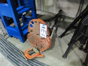 PIPE VISE (T-10) LOADING & HANDLING FEE $10-194