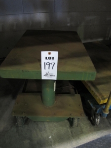 LEXCO MODEL HI-2302-2FP LIFT TABLE 2,000 LB MAX CAP S/N 18440 (T-10) LOADING & HANDLING FEE $25-197