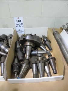 LOT ASST'D TOOL HOLDERS (T-10) LOADING & HANDLING FEE $10-225