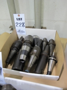 LOT ASST'D TOOL HOLDERS (T-10) LOADING & HANDLING FEE $10-228