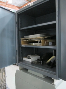 MARVEL SERIES 8 MARK II VERTICAL BAND SAW, TILTING HEAD, S/N 830587 (T-10) LOADING & HANDLING FEE $300-230