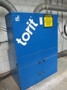 DONALDSON TORIT MODEL VS2400 DUST COLLECTOR S/N IG319286 (T-10) LOADING & HANDLING FEE $300-257