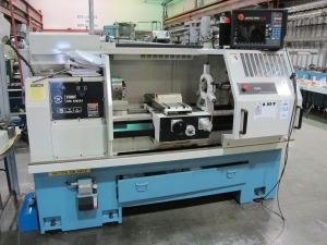 TRAK TRL 1840 SX CNC FLAT BED LATHE, PROTO TRAK SLX CNC CONTROL, 18.5" X 40" CC, 9" SWING OVER CROSS SLIDE, 2500 RPM GEARED HEADSTOCK, 2.36" SPINDLE BORE, 3- JAW CHUCK, TAILSTOCK, S/N 1073CQ15857 (T-10) LOADING & HANDLING FEE $500-260