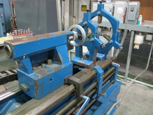 LION C-10TM ENGINE LATHE, GAP BED, 28Ó X 84Ó, 37Ó SWING IN GAP, 19-1/2Ó SWING OVER CROSS SLIDE, 20Ó- 4 JAW INDEPENDENT CHUCK, 15Ó- 3 JAW CHUCK, 4Ó HOLE THRU, 22.4-1120 RPM, TAILSTOCK, (2) STEADY RESTS, S/N 42941 (T-10) LOADING & HANDLING FEE $750-269