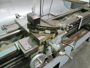 LEBLOND ENGINE LATHE, 20" X 80" CC, 3" HOLE THRU, 3 JAW CHUCK, (2) STEADY RESTS, FOLLOW REST, TAPER ATTACHMENT, COOLANT SYSTEM, 2 AXIS DRO, S/N 2975 (T-10) LOADING & HANDLING FEE $550-274