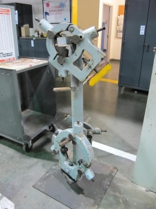 LEBLOND ENGINE LATHE, 20" X 80" CC, 3" HOLE THRU, 3 JAW CHUCK, (2) STEADY RESTS, FOLLOW REST, TAPER ATTACHMENT, COOLANT SYSTEM, 2 AXIS DRO, S/N 2975 (T-10) LOADING & HANDLING FEE $550-274