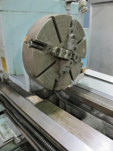 LEBLOND 2516 HEAVY DUTY ENGINE LATHE, 28" X 150" CC, 11.75" SWING OVER CROSS SLIDE, 10" 4 JAW CHUCK, 4" HOLE THRU, 22.4-1120 RPM, TAPER ATTACHMENT, (2) STEADY REST, THREADING, COOLANT SYSTEM, SONY DRO, S/N 3NFI1288 (T-10) LOADING & HANDLING FEE $550-276