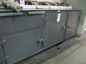 METAL WORK BENCH (T-10) LOADING & HANDLING FEE $50-293