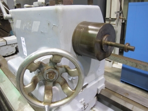 LEBLOND LARGE HEAVY DUTY SLIDING BED LATHE, SERIES NK 4025, 40" X 444", 25" SWING OVER CROSS SLIDE, 57" 4-JAW CHUCK, 5-600 RPM SPINDLE SPEED, TAILSTOCK, TAPER ATTACHMENT, TOOL POST HOLDER, (2) 14" STEADY RESTS, HARDENED & GROUND WAYS, THREAD DIAL, 75 HP, COOLANT, S/N 3NK942-R2877 (T-10) LOADING & HANDLING FEE $3,500-299