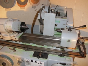 CENTER LESS GRINDER MODEL M1412 S/N 1340 (T-10) LOADING & HANDLING FEE $300-306