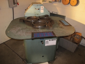 LAPMASTER MODEL 24 LAPPING MACHINE S/N C25352 (T-10) LOADING & HANDLING FEE $300-309