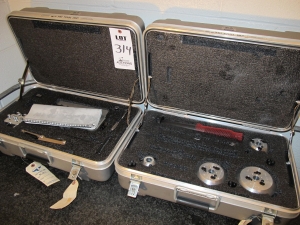 LOT (2) TRI TOOL HEADS (T-10) LOADING & HANDLING FEE $25-314