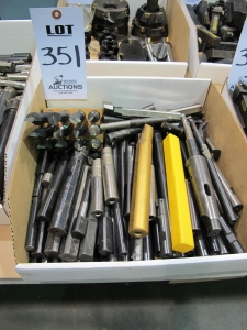 LOT ASST'D BORING BARS (T-10) LOADING & HANDLING FEE $25-351