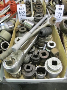LOT ASST'D SOCKETS W/ RATCHET (T-10) LOADING & HANDLING FEE $10-42