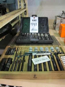 LOT ASST'D EXTRACTORS (T-10) LOADING & HANDLING FEE $10-441