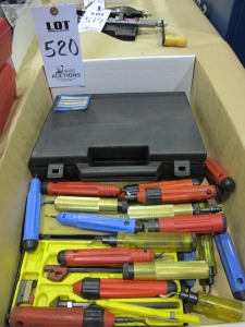 LOT ASST'D DEBURR TOOLS (T-10) LOADING & HANDLING FEE $10-520