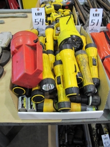 LOT ASST'D FLASHLIGHTS (T-10) LOADING & HANDLING FEE $10-54