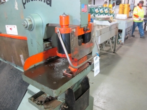 PIRANHA MODEL P-70 IRON WORKER, S/N 064 (T-10) LOADING & HANDLING FEE $300-549