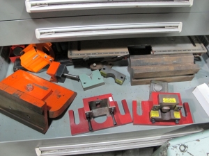 VIDMAR 6-DRAWER TOOL CABINET W/ DIES FOR PIRANHA (T-10) LOADING & HANDLING FEE $50-550