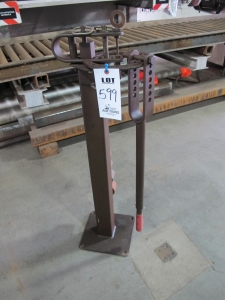 PIPE BENDER W/ DIES (T-10) LOADING & HANDLING FEE $50-599