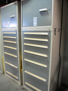 STANLEY VIDMAR 8-DRAWER TOOL CABINET W/ CONTENTS (T-10) LOADING & HANDLING FEE $50-608