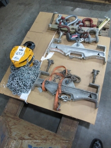 LOT ASST'D SHACKLES & CHAIN HOISTS (T-10) LOADING & HANDLING FEE $25-651