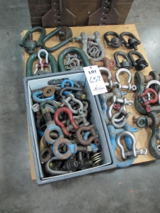 LOT ASST'D SHACKLES (T-10) LOADING & HANDLING FEE $25-652
