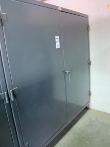 STRONG HOLD 2-DOOR STORAGE CABINET W/ CONTENTS (T-10) LOADING & HANDLING FEE $50-659