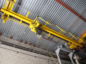 CRANEVEYOR 20' W 40' L OVERHEAD CRANE, 3-TON CAP W/ RUN WAY (T-10) LOADING & HANDLING FEE $5,000-729A