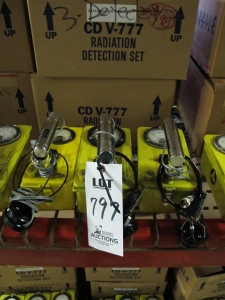 LOT (12) VICTOREEN INSTRUMENT MODEL 6B PORTABLE RADIATION DETECTORS (G-46) LOADING & HANDLING FEE $10-797