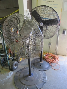 LOT (4) ASST'D AIR FANS (T-10) LOADING & HANDLING FEE $50-82