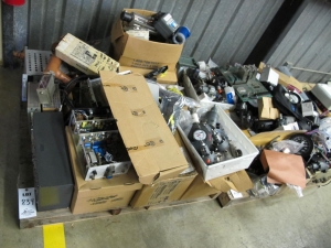 LOT (2) PALLETS VALVES, METERS, GAUGES & CONTROLLERS (G-46) LOADING & HANDLING FEE $25-834