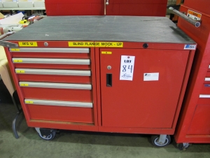LISTA 5-DRAWER TOOL BOX W/ CONTENTS (T-10) LOADING & HANDLING FEE $50-84