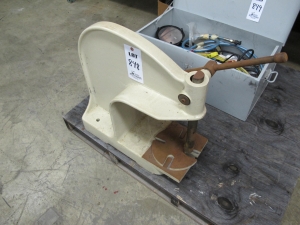 GREENERD NO. 3A ARBOR PRESS (G-46) LOADING & HANDLING FEE $25-848