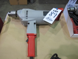 MILWAUKEE CAT NO 1854-1 ELECTRIC HAND DRILL S/N 3171 (T-10) LOADING & HANDLING FEE $10-89