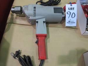 MILWAUKEE CAT NO 1854-1 ELECTRIC HAND DRILL S/N 3167 (T-10) LOADING & HANDLING FEE $10-90