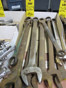 LOT WRENCHES (G-49) LOADING & HANDLING FEE $10-2023