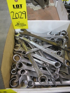 LOT WRENCHES (G-49) LOADING & HANDLING FEE $10-2029