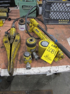 LOT ENERPAC PORTABLE HYDRAULIC POWER SUPPLY W/ TOOLING (G-49) LOADING & HANDLING FEE $10-2081